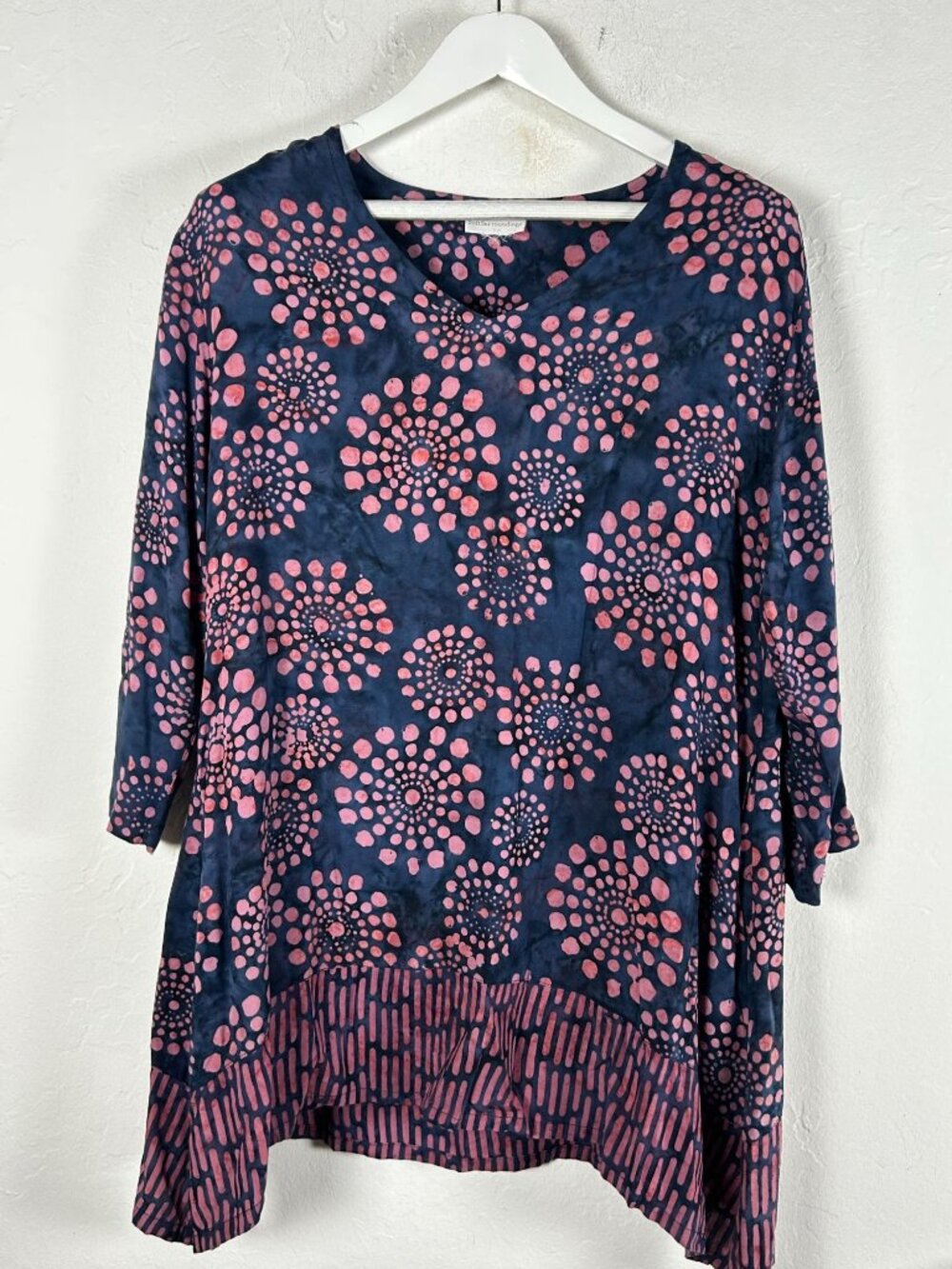 Soft Surroundings Womens Navy Pink Geometric Pattern Tunic Top 3/4 Sleeve Casual